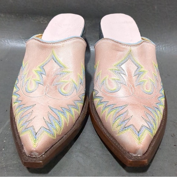 NWT Old Gringo Embroidered Leather Mule. *store sample see description/pics